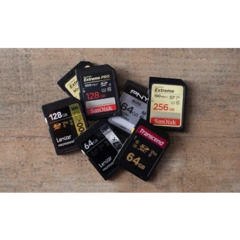 digital-camera-memory-card (44)-6931741-78513.webp